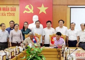 Bôlykhămxay bàn giao nhà nghỉ Xuân Thành cho Hà Tĩnh