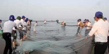 Đặc sắc lễ hội du lịch biển xã Cương Gián