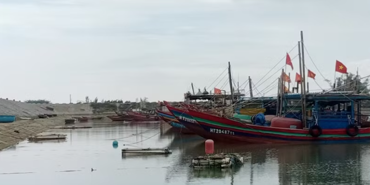 Nghi Xuân lên phương án chủ động tránh trú bão cho gần 1.000 tàu cá