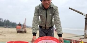 Xông biển đầu năm, ngư dân Nghi Xuân trúng đậm cá trích