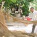 Người mang bình yên cho làng biển