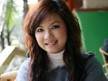 Ca sỹ Bùi Lê Mận tái ngộ với Việt kiều Đức